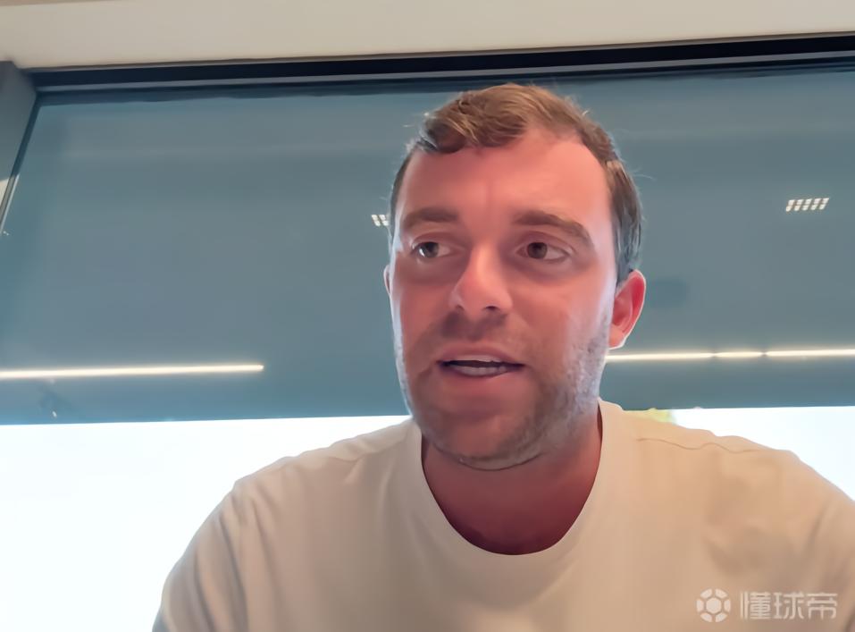 罗马诺:巴萨没考虑沃尔特马德因热苏斯更适合且未来可当替补